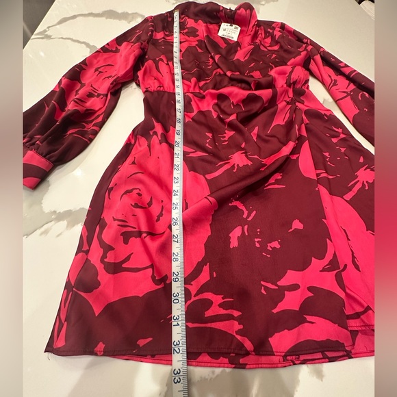 NWT Zara Satin faux Wrap Dress Cerise/Floral abstract pattern Ladies size M - Picture 6 of 13